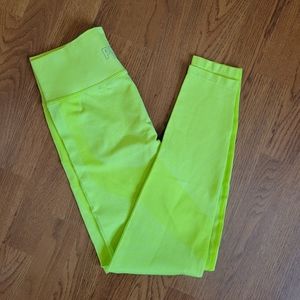 NWT Victoria's Secret Pink Seamless Leggings